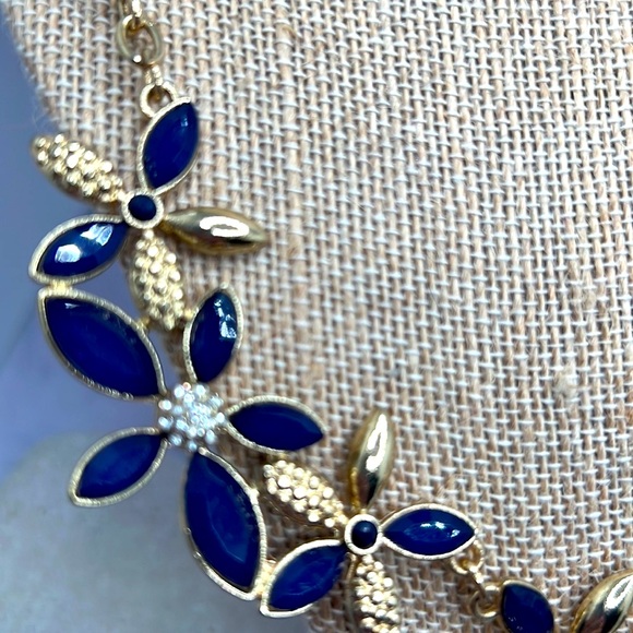 New York & Company Navy Replica Retro Necklace. - Picture 5 of 8